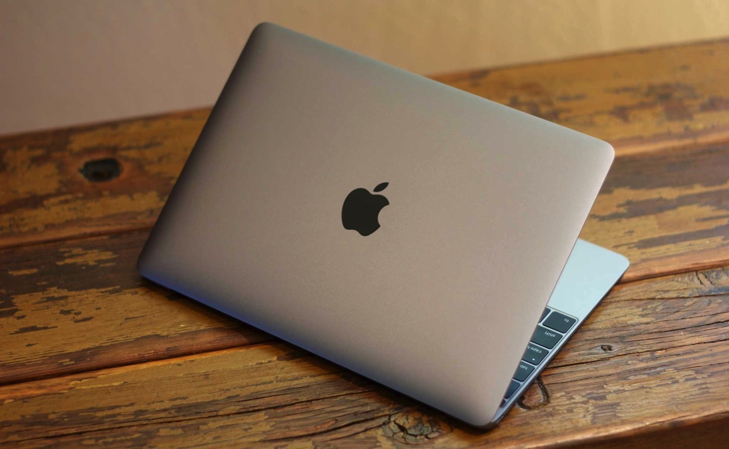 macbook.jpg